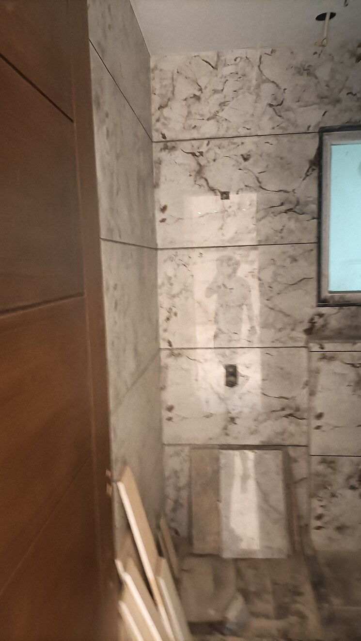 Bathroom, paschim vihar 3.5 Bedroom 200 Sq.Yd. Builder Floor In Paschim Vihar Delhi 8386512