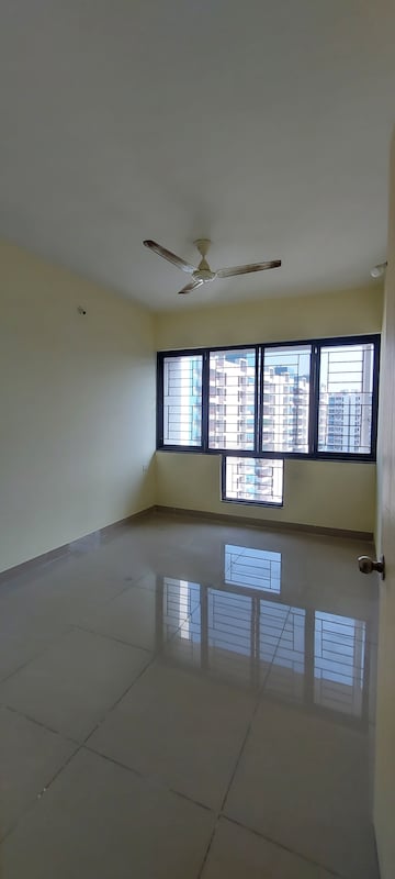 Room in 2 BHK Apartment at Nanded City Madhuvanti, Sinhagad Road – for Sale