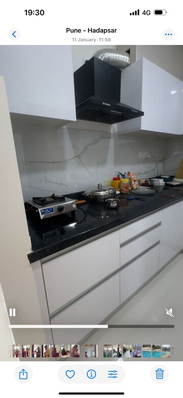 Kitchen in 1.5 BHK Apartment at Amanora Gold Towers, Hadapsar – for Rent
