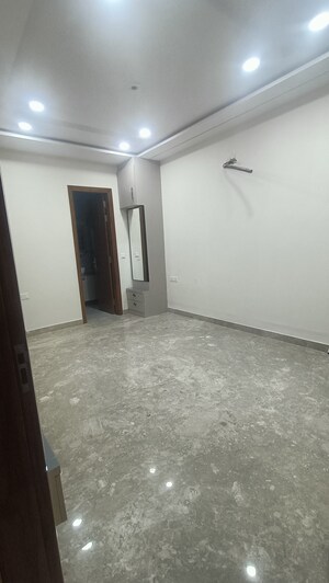 3.5 BHK Builder Floor For Sale in Paschim Vihar