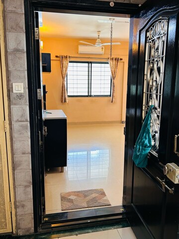 Master Bedroom in 2 BHK Apartment at Amanora Trendy Homes, Hadapsar – for Rent
