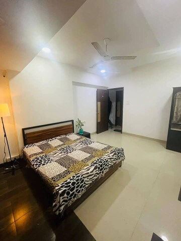 Bedroom in 2 BHK Apartment at Saket – for Rent
