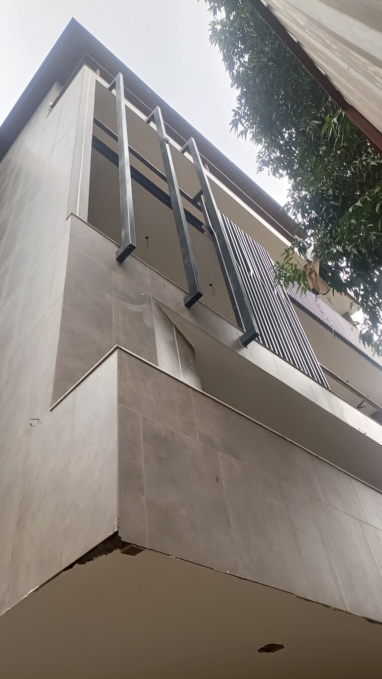 Exterior View, vikas puri 3 Bedroom 100 Sq.Yd. Builder Floor In Vikas Puri Delhi 8386582