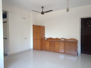 Room in 2 BHK Apartment at Happy Valley, Manpada – for Rent