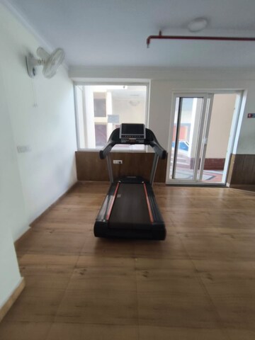 Gym in 3 BHK Apartment at Gomti Nagar – for Rent