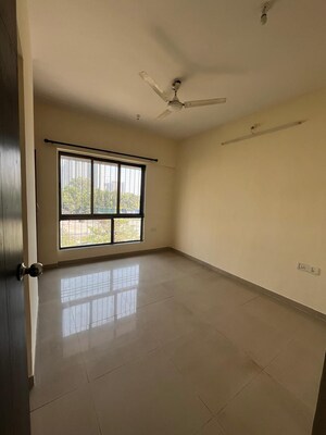 Room in 3 BHK Apartment at Everest World Aspen, Dhokali – for Sale