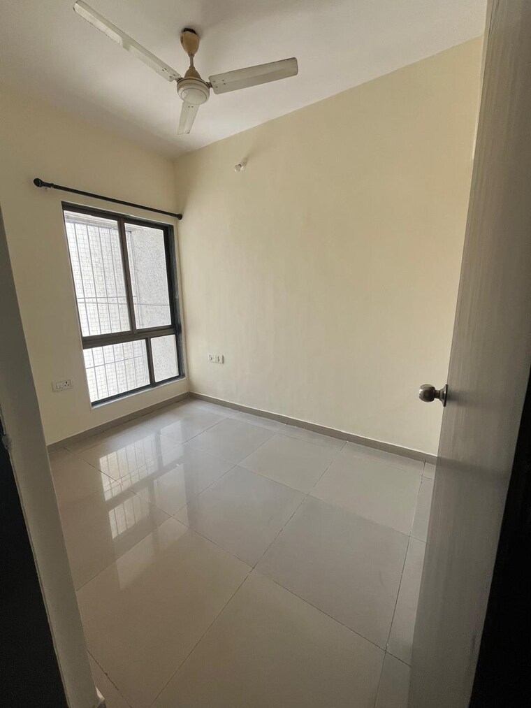 Room, everest-world-aspen 3 Bedroom 950 Sq.Ft. Apartment In Dhokali Thane 8386631
