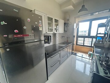 Master Bedroom in 2 BHK Apartment at Rajesh Raj Infinia, Malad West – for Rent