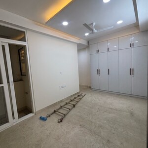 Room in 3 BHK Builder Floor at Safdarjang Enclave – for Sale