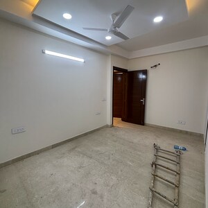 Room in 3 BHK Builder Floor at Safdarjang Enclave – for Sale