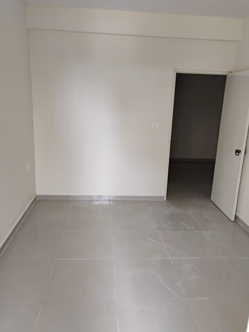 Room in 2 BHK Apartment at Pyramid Pride, Sector 76 – for Rent