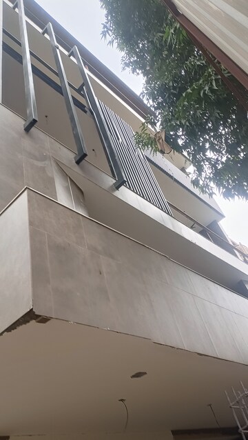 Balcony in 3.5 BHK Builder Floor at Vikas Puri – for Sale