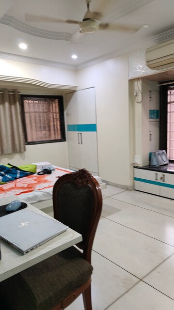 Master Bedroom in 3 BHK Apartment at Brooklyn Hill, Andheri West – for Rent
