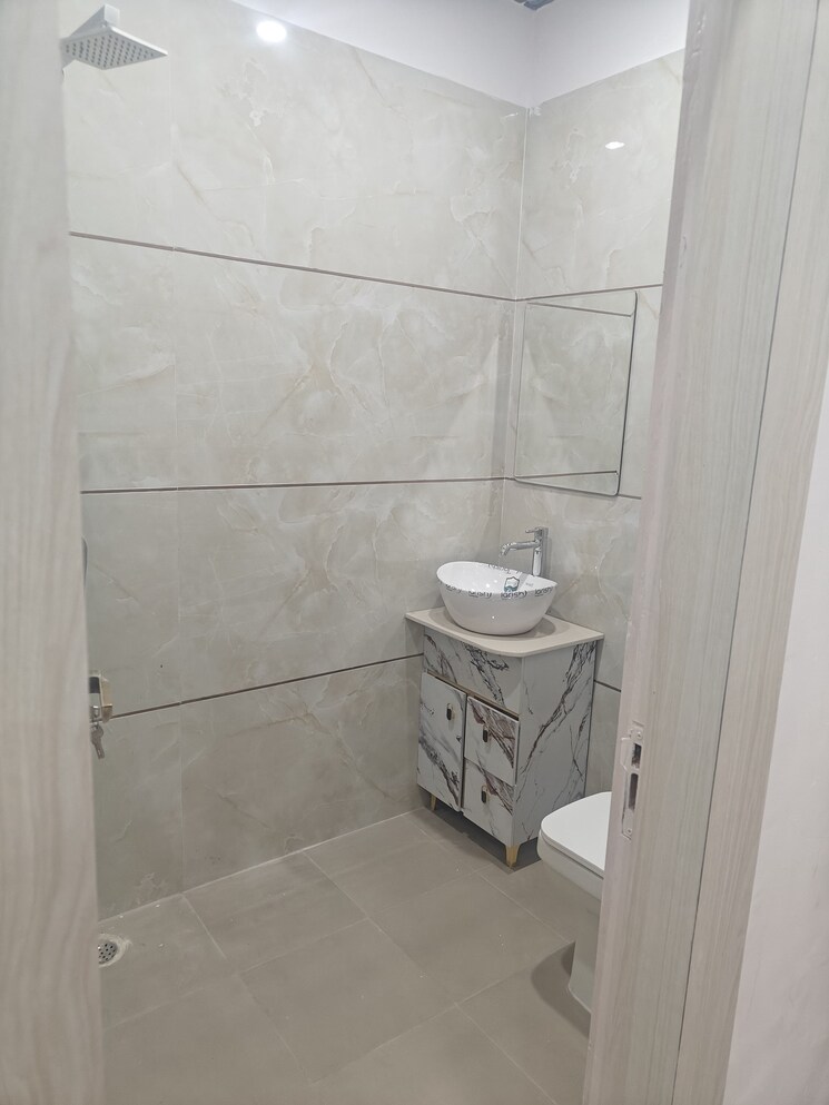 Bathroom, indrapuram 3 Bedroom 1190 Sq.Ft. Builder Floor In Indrapuram Ghaziabad 8386890