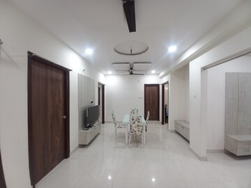 Room in 3 BHK Apartment at Kondapur – for Rent