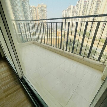 Balcony in 3.5 BHK Apartment at Amrapali Terrace Homes, Tech Zone 4 Greater Noida – for Rent