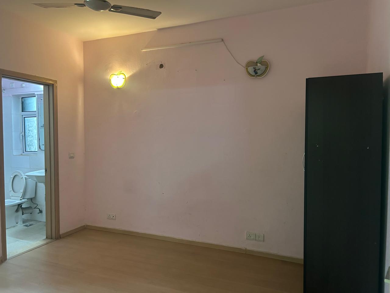 4 BHK + Pooja Room,Servant Room Apartment For Sale in Ambience Creacions