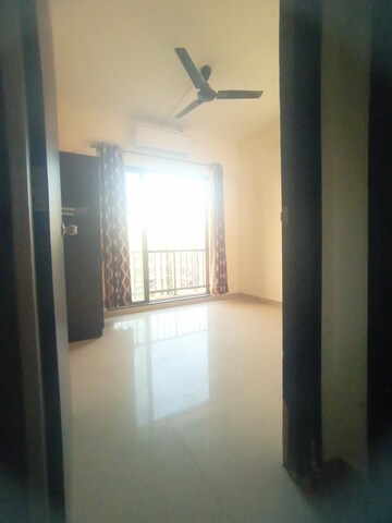 Room in 2 BHK Apartment at Ekta Brooklyn Park, Virar West – for Rent