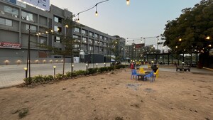  Showroom For Sale in Nehrunagar