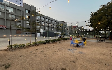 Showroom For Sale in Nehrunagar