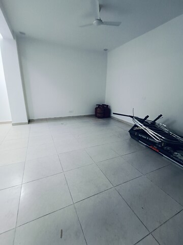 Furnished Amenities in 3 BHK Builder Floor at Safdarjang Enclave – for Rent