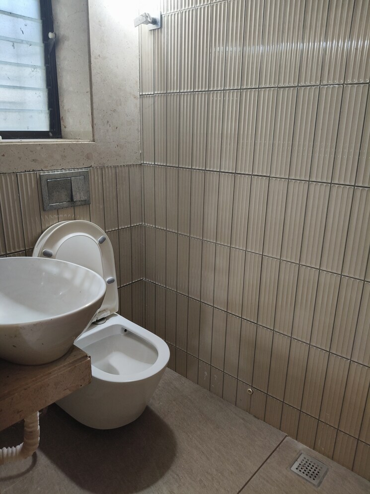 Attached Bathroom, vaibhav-apartment-prabhadevi 2 Bedroom 850 Sq.Ft. Apartment In Prabhadevi Mumbai 8387041