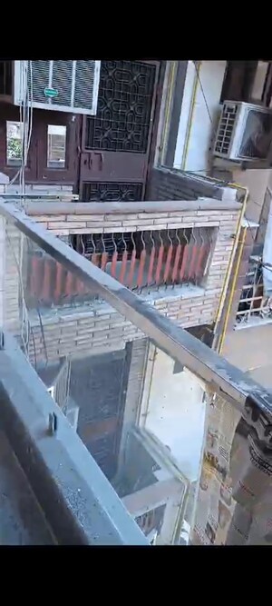 Balcony in 3 BHK Builder Floor at Rohini Sector 7 – for Sale