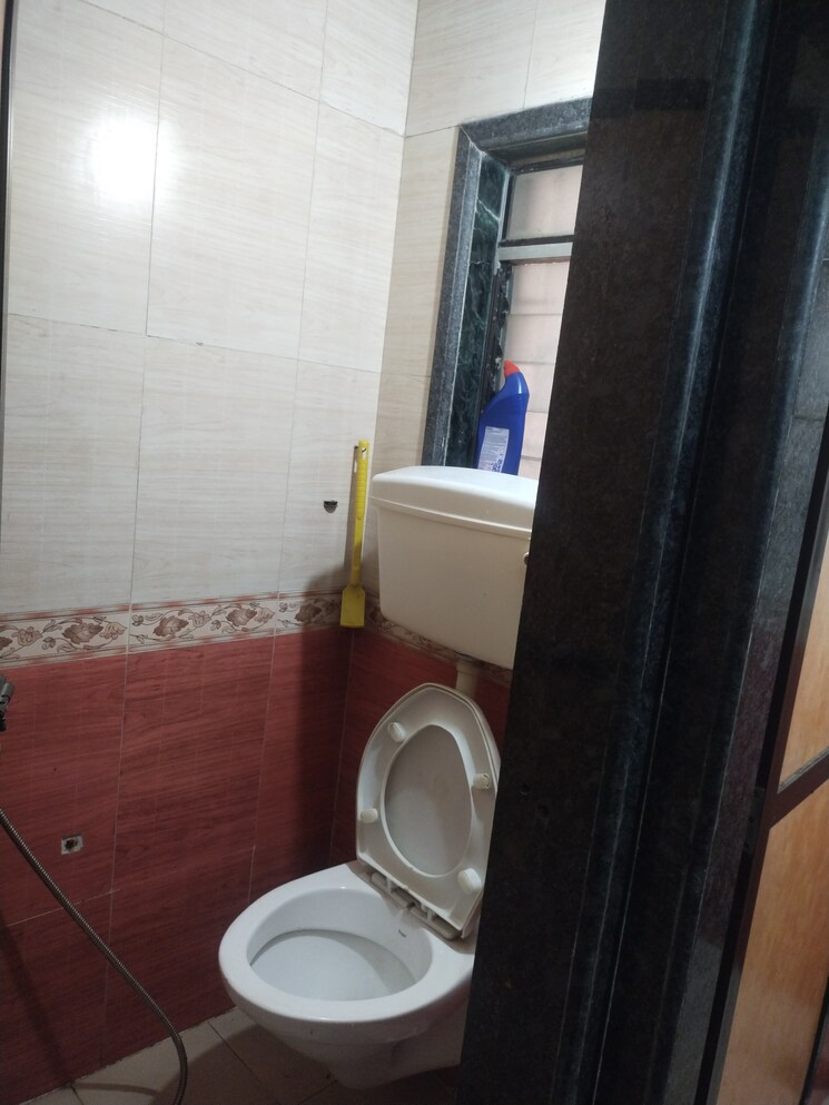 Bathroom, parsn-nehru-nagar-panchratna-chs 1 Bedroom 393 Sq.Ft. Apartment In Kurla East Mumbai 8387115