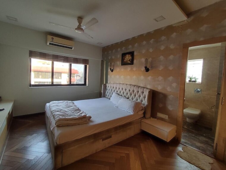 Master Bedroom, maker-kundan-gardens 2 Bedroom 960 Sq.Ft. Apartment In Juhu Mumbai 8387213