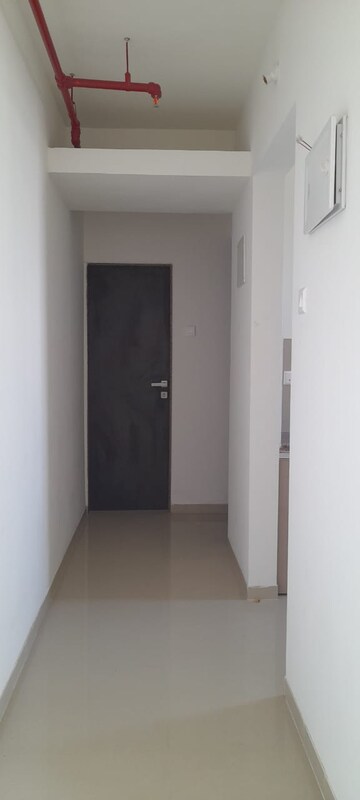 Room in 1 BHK Apartment at Puranik Hometown, Ghodbunder Road – for Rent
