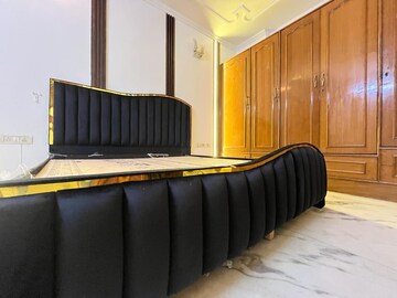 1 BHK Builder Floor For Rent in Saket