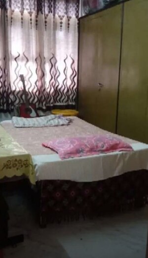 Master Bedroom in 4 BHK Penthouse at Aliganj – for Sale