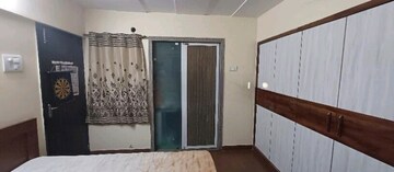 Bedroom in 2 BHK Apartment at Siddhi Highland Park Phase 2, Kapur Bawdi – for Rent