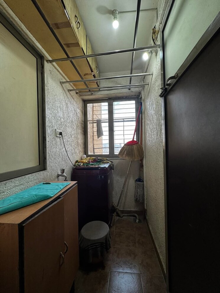 Kitchen, lodha-splendora 2.5 Bedroom 838 Sq.Ft. Apartment In Ghodbunder Road Thane 8387293