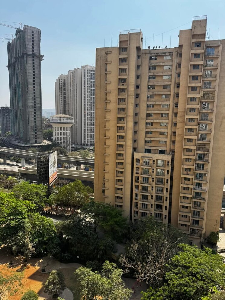 Exterior View, lodha-splendora 2.5 Bedroom 838 Sq.Ft. Apartment In Ghodbunder Road Thane 8387293