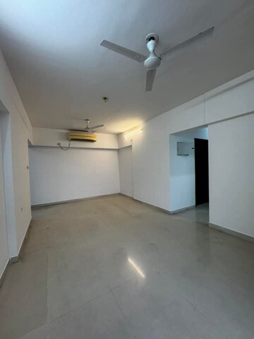 Room in 3 BHK Apartment at Lodha Splendora, Ghodbunder Road – for Rent