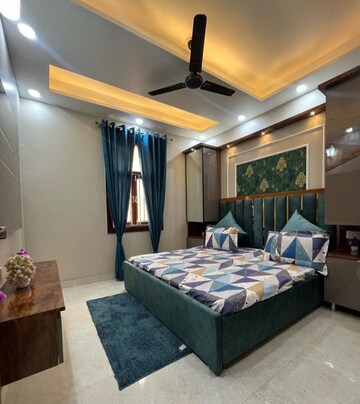 Bedroom in 3 BHK Builder Floor at Paschim Vihar – for Rent