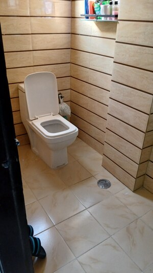 Bathroom in 3 BHK Apartment at Batla House – for Sale