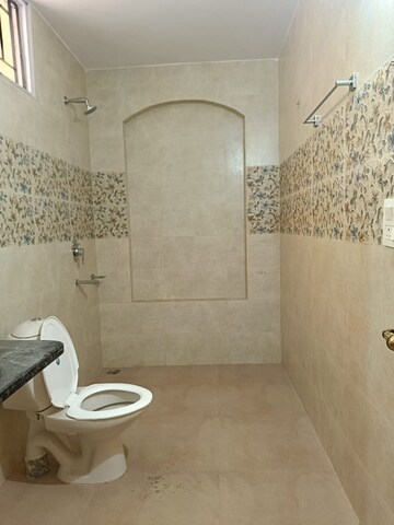 Master Bedroom in 3 BHK Builder Floor at SS Mayfield Gardens, Sector 51 – for Rent