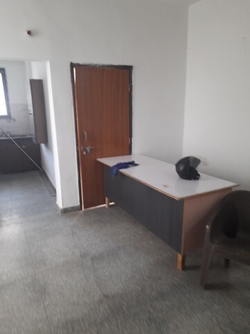 Furnished Amenities in 2 BHK Independent House at Sector 63a – for Rent