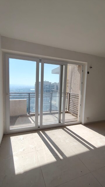 Room in 2 BHK Apartment at ROF Amaltas, Sector 92 – for Rent