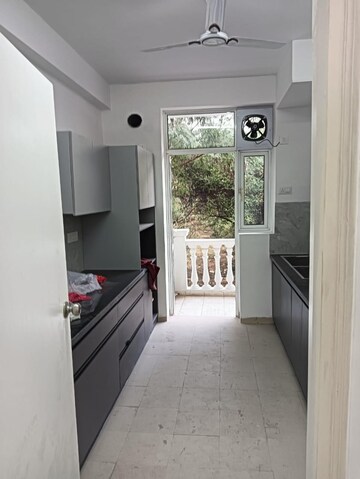 Building Lobby in 3 BHK Builder Floor at Omaxe Lake, North Mullanpur – for Rent