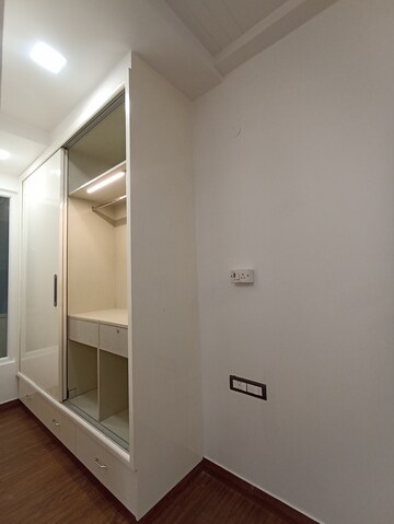 Building Lobby in 3.5 BHK Apartment at Paschim Vihar – for Rent