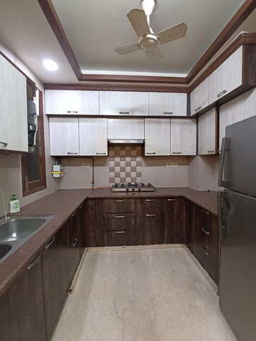 Kitchen in 2.5 BHK Apartment at Paschim Vihar – for Rent
