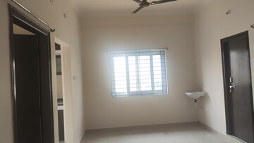 Room in 2 BHK Apartment at Manikonda – for Rent