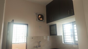 Room in 2 BHK Apartment at Manikonda – for Rent
