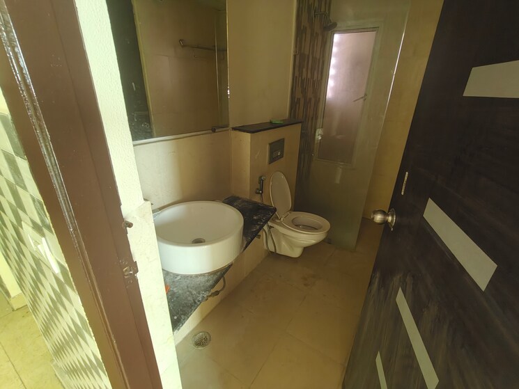 Bathroom, gaur-saundaryam 4 Bedroom 2590 Sq.Ft. Apartment In Tech Zone 4 Greater Noida Greater Noida 8387447