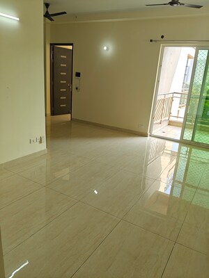 Room in 4 BHK Apartment at Gaur Saundaryam, Tech Zone 4 Greater Noida – for Sale