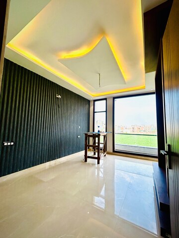 Room in 3 BHK Independent House at Sector 124 – for Sale