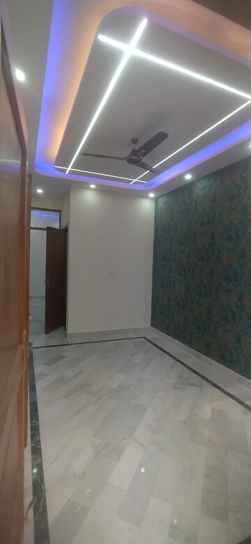 Room in 1 BHK Builder Floor at Khirki Extension – for Sale